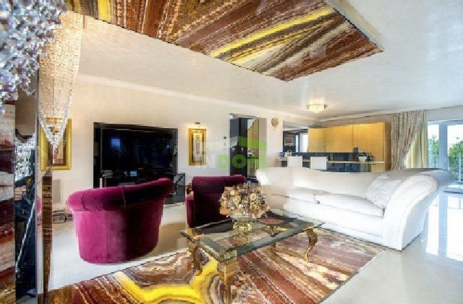 Вилла в Праге, Чехия, 1 472 м² - фото 4