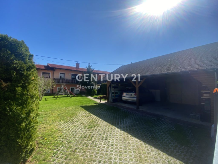 Отель, гостиница в Словенска-Бистрице, Словения, 845 м² - фото 2