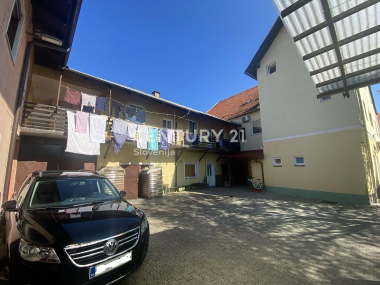 Отель, гостиница в Словенска-Бистрице, Словения, 845 м² - фото 3