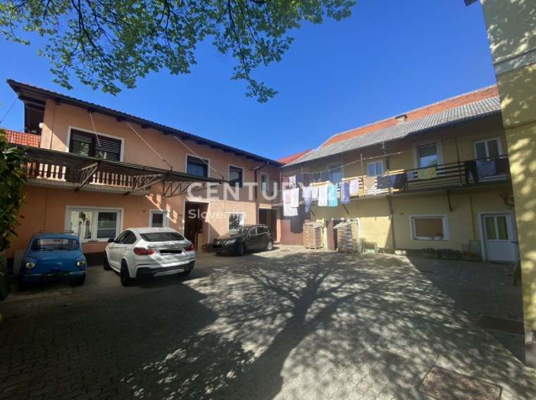 Отель, гостиница в Словенска-Бистрице, Словения, 845 м² - фото 6