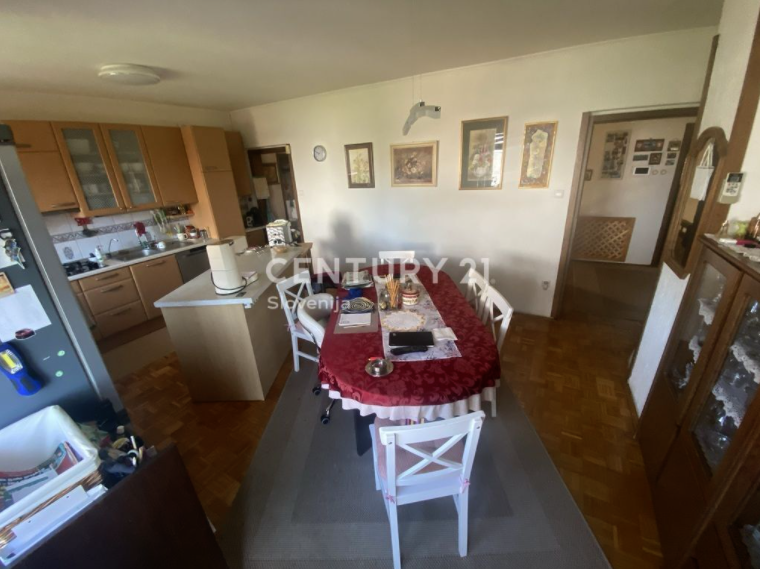 Отель, гостиница в Словенска-Бистрице, Словения, 845 м² - фото 11