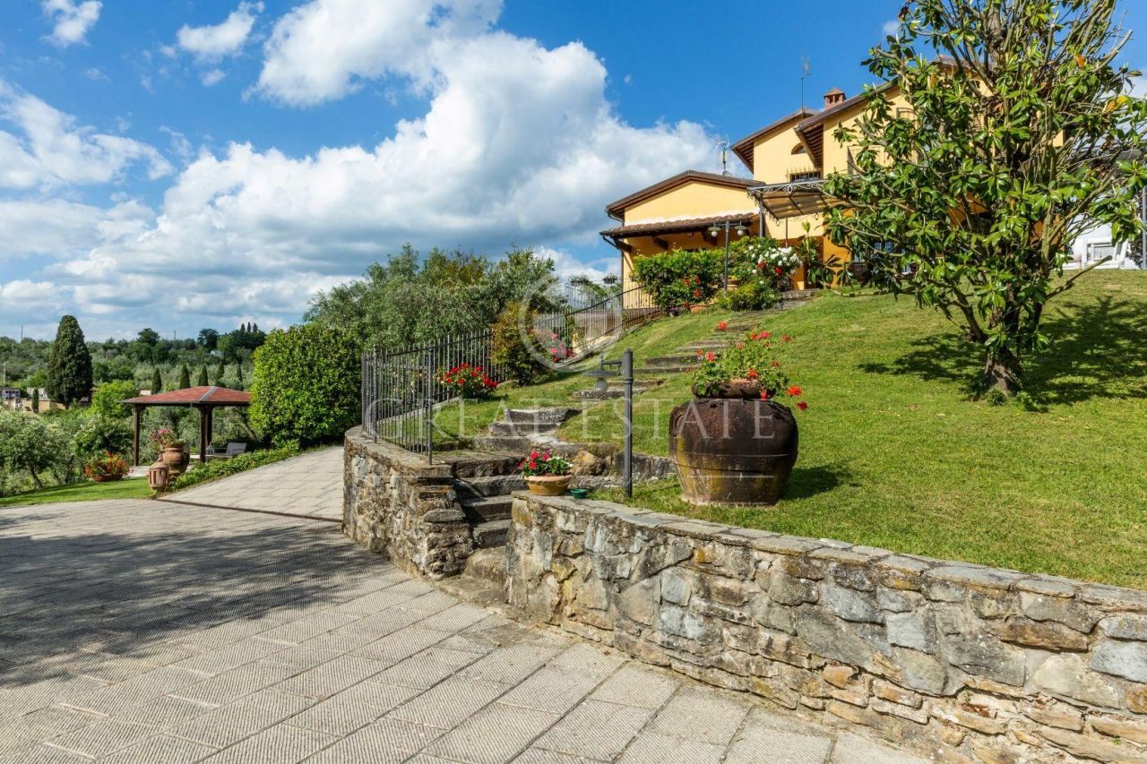 Вилла в Ареццо, Италия, 347.75 м² - фото 4