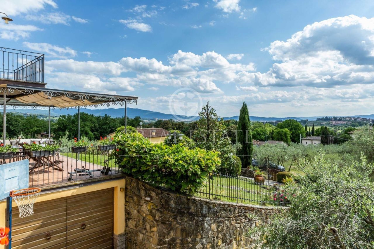 Вилла в Ареццо, Италия, 347.75 м² - фото 15