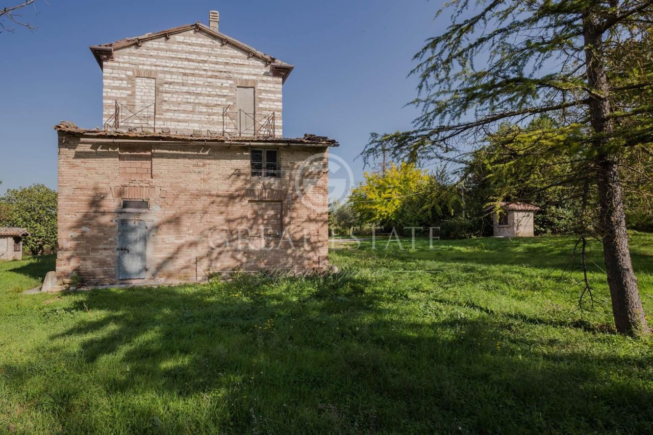 Дом в Пезаро-э-Урбино, Италия, 395.92 м2 - фото 1