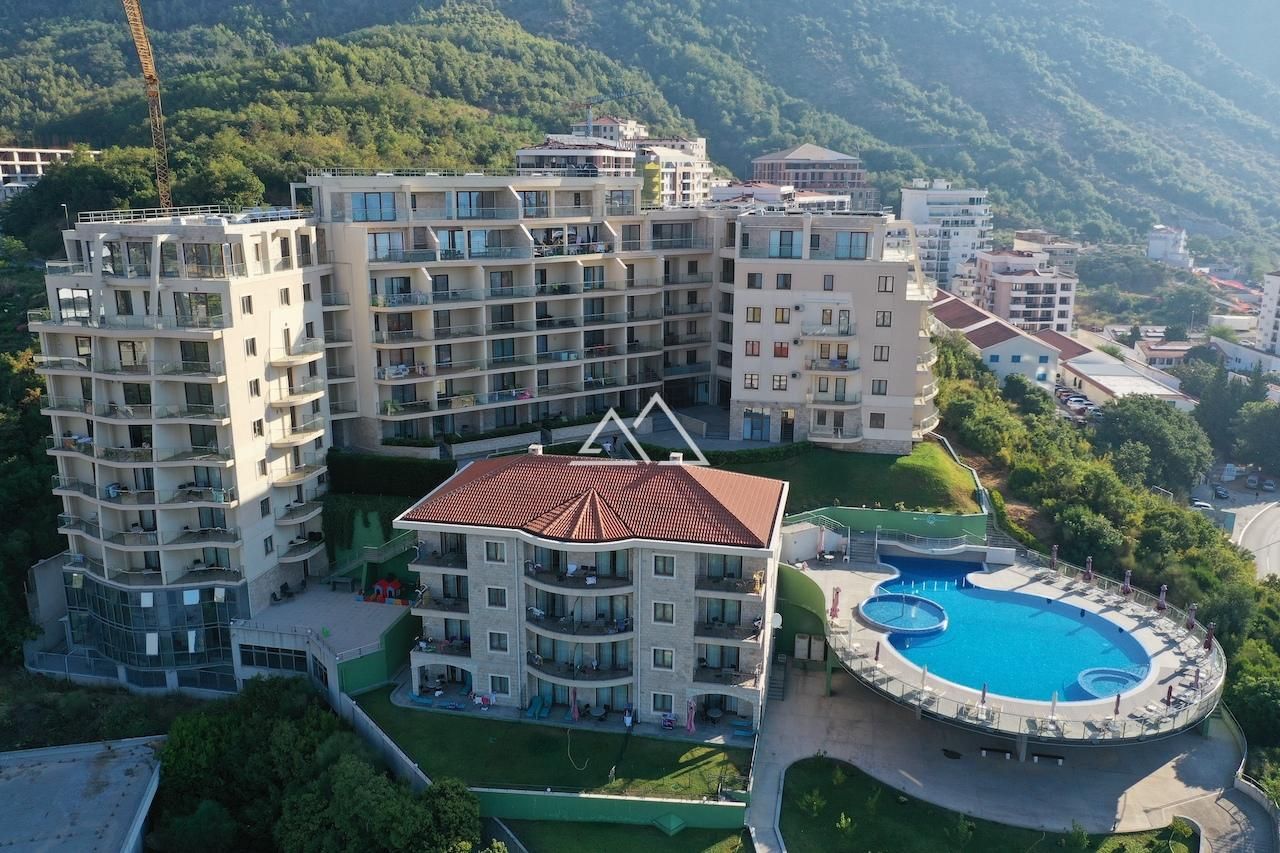 Квартира в Бечичи, Черногория, 63 м2 - фото 1