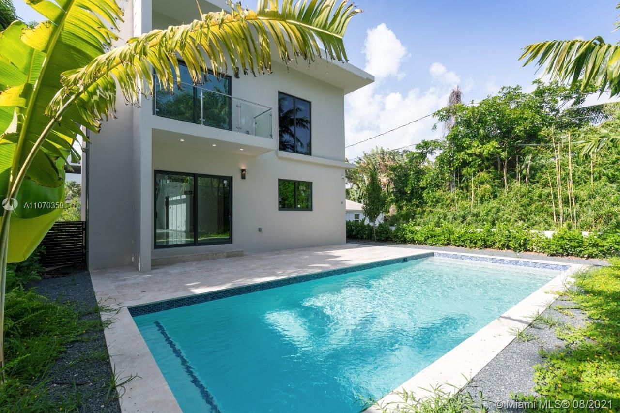 Дом в Майами, США, 260 м² - фото 2