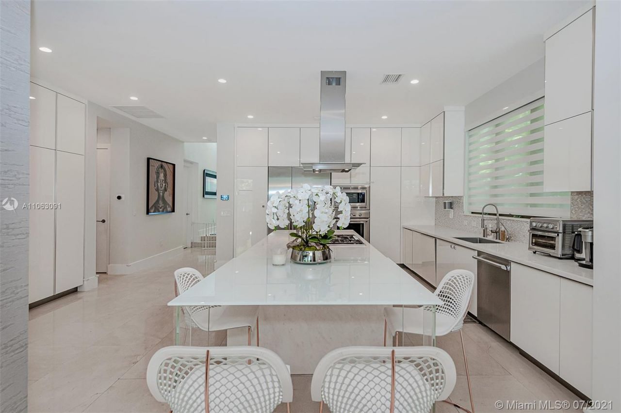 Вилла в Майами, США, 390 м² - фото 9