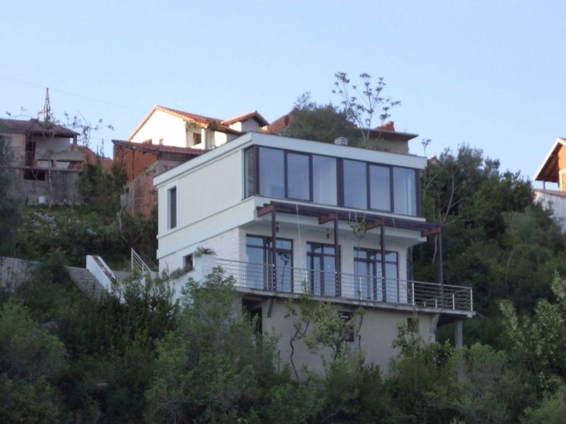 Дом в Каменари, Черногория, 130 м2 - фото 1
