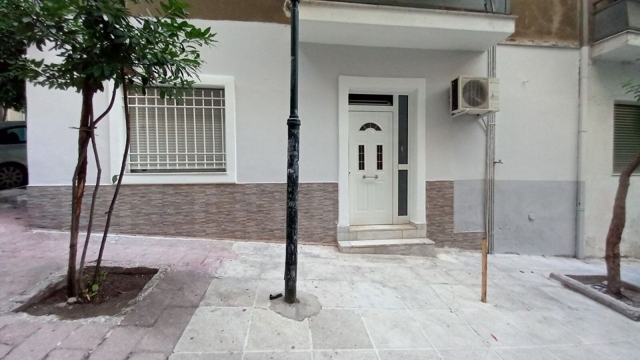 Квартира в Афинах, Греция, 50 м2 - фото 1