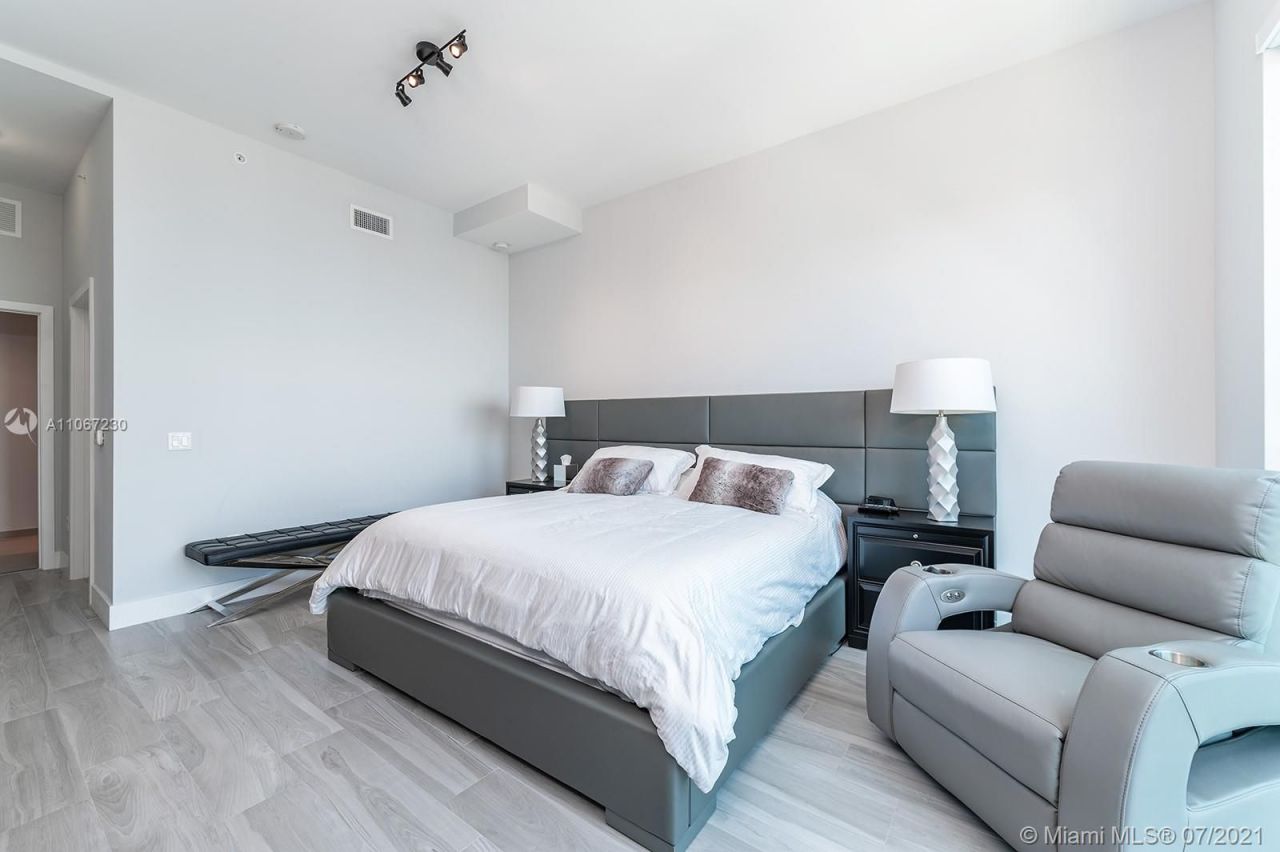 Апартаменты в Майами, США, 150 м² - фото 8