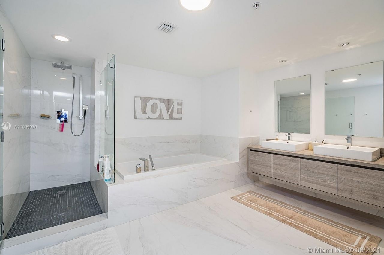 Апартаменты в Майами, США, 160 м² - фото 8