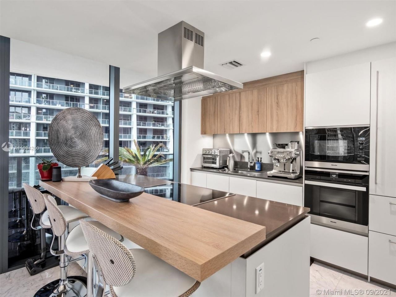 Апартаменты в Майами, США, 130 м² - фото 10