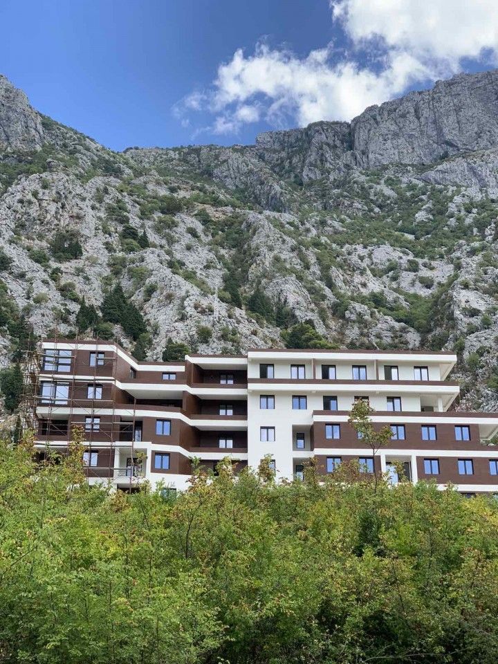 Квартира в Доброте, Черногория, 87.97 м2 - фото 1