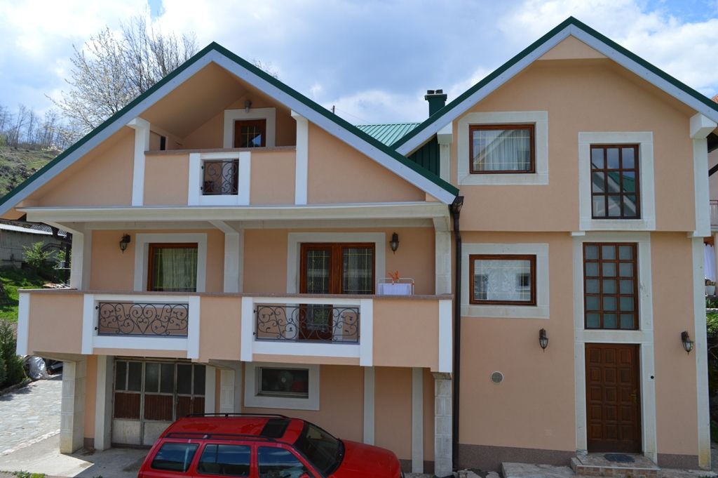Дом в Жабляке, Черногория, 320 м2 - фото 1