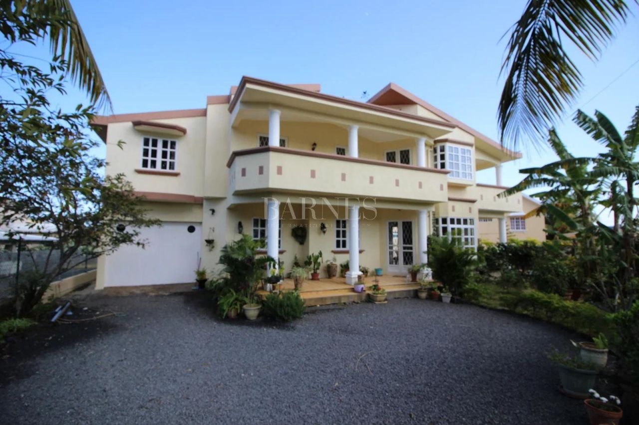 Дом в Тамарине, Маврикий, 210 м2 - фото 1