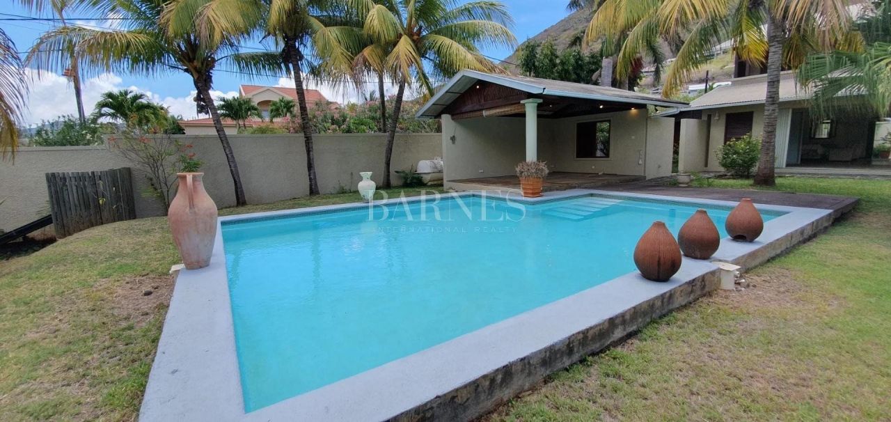 Дом в Тамарине, Маврикий, 360 м2 - фото 1