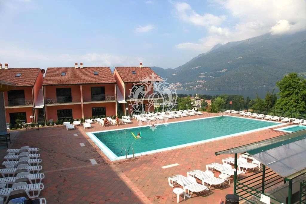 Отель, гостиница в Дервио, Италия - фото 2