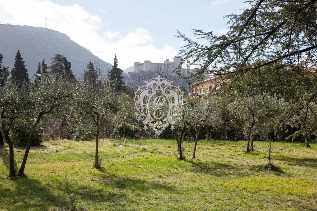 Вилла в Сполето, Италия, 297 м² - фото 3