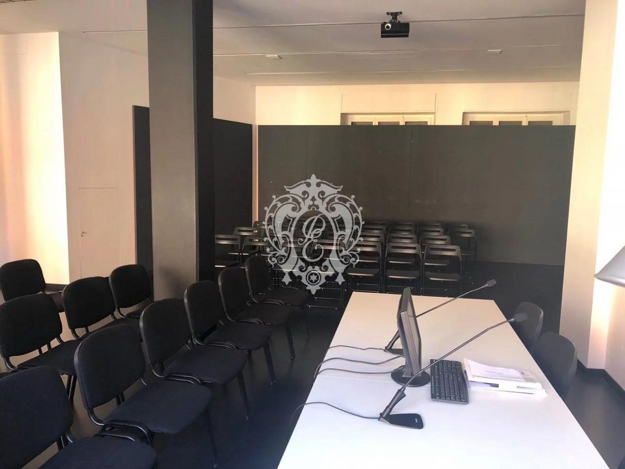 Офис в Комо, Италия, 360 м² - фото 3