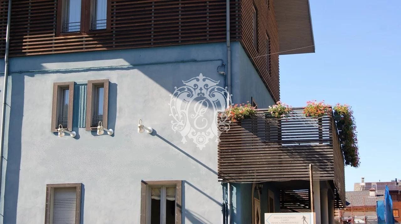 Отель, гостиница в Априке, Италия, 1 732 м² - фото 3