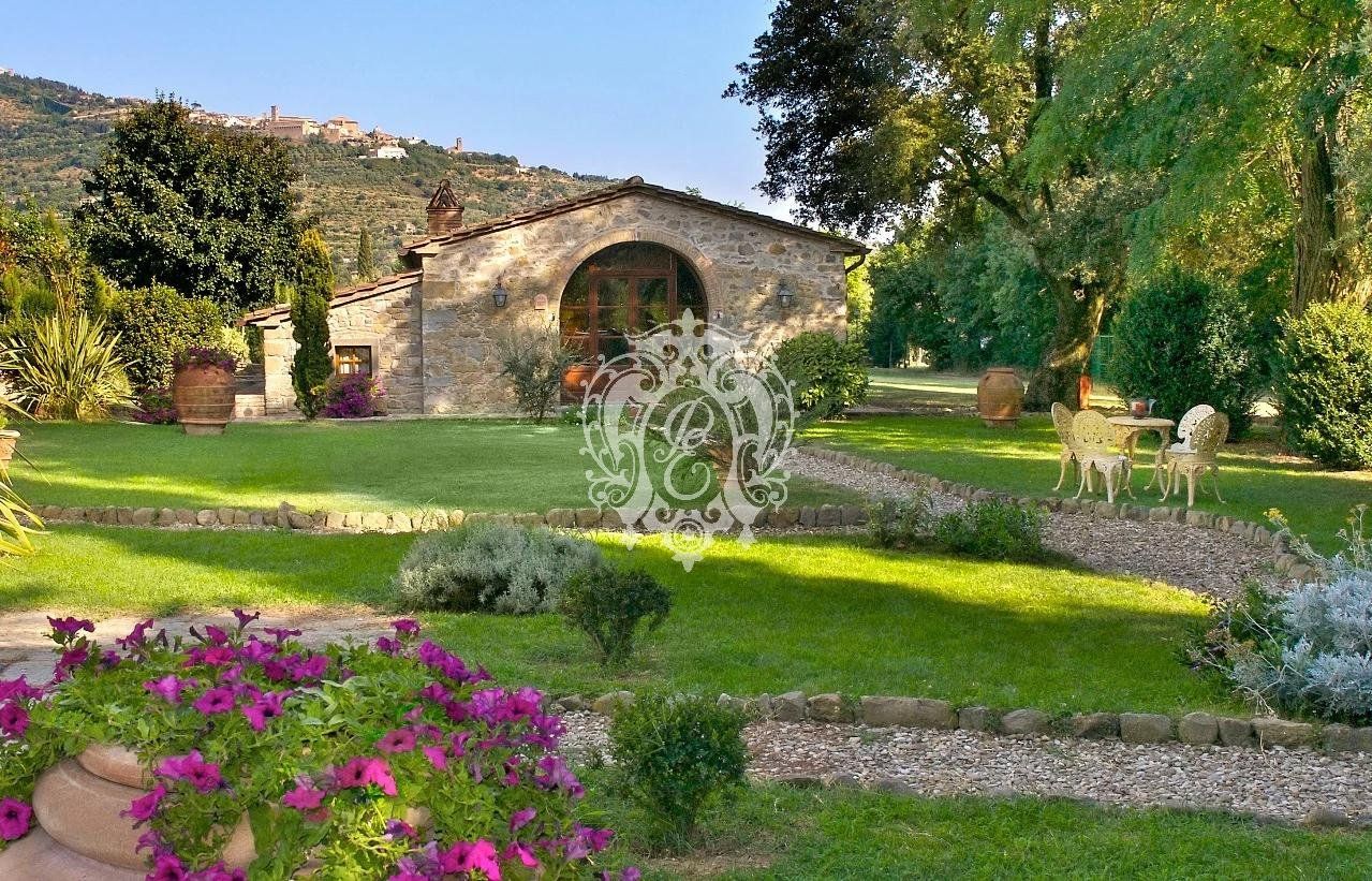 Отель, гостиница в Кортоне, Италия, 865 м² - фото 3