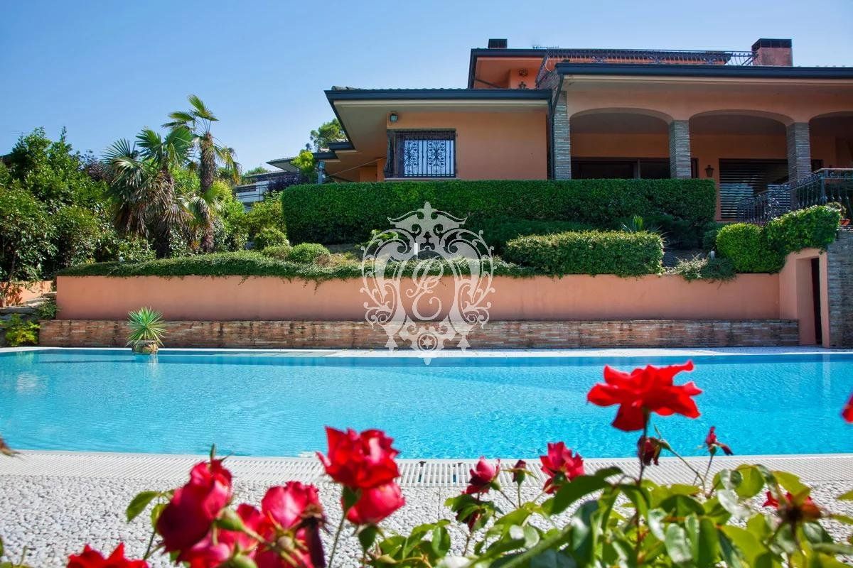 Вилла в Риччоне, Италия, 498 м² - фото 4