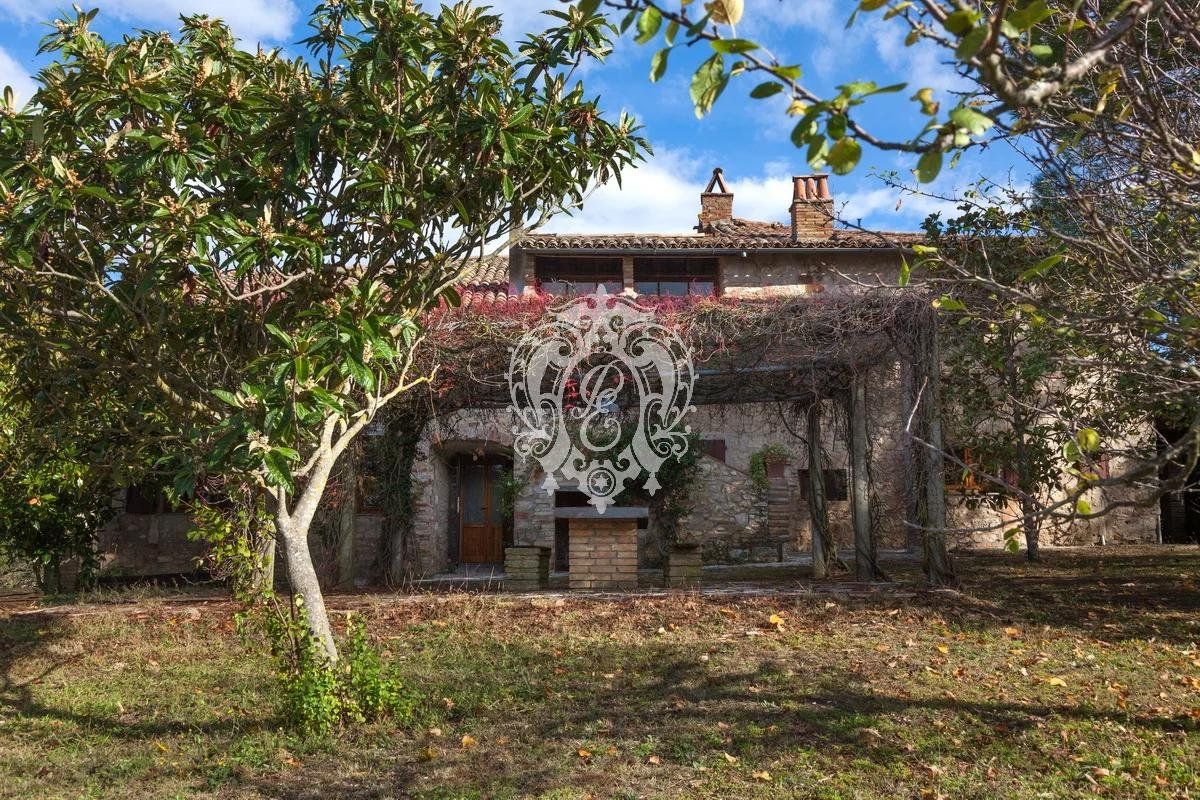 Дом в Тоди, Италия, 450 м² - фото 5