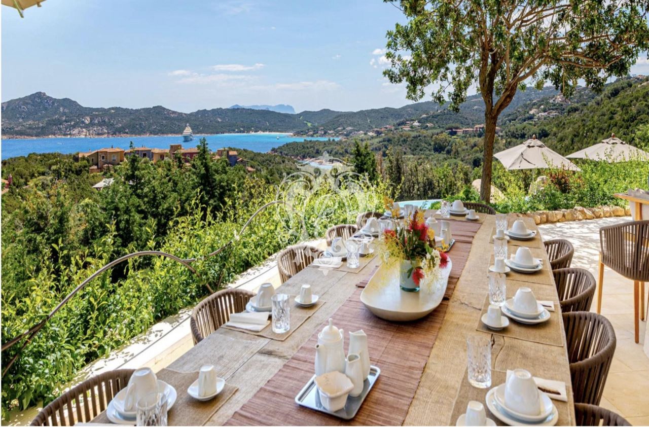 Вилла в Ольбии, Италия, 1 000 м² - фото 5