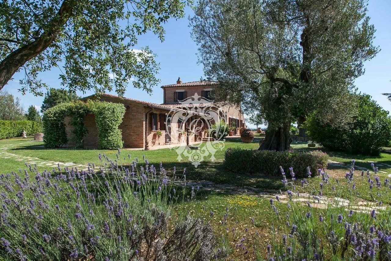 Дом в Кьюси, Италия, 450 м² - фото 5