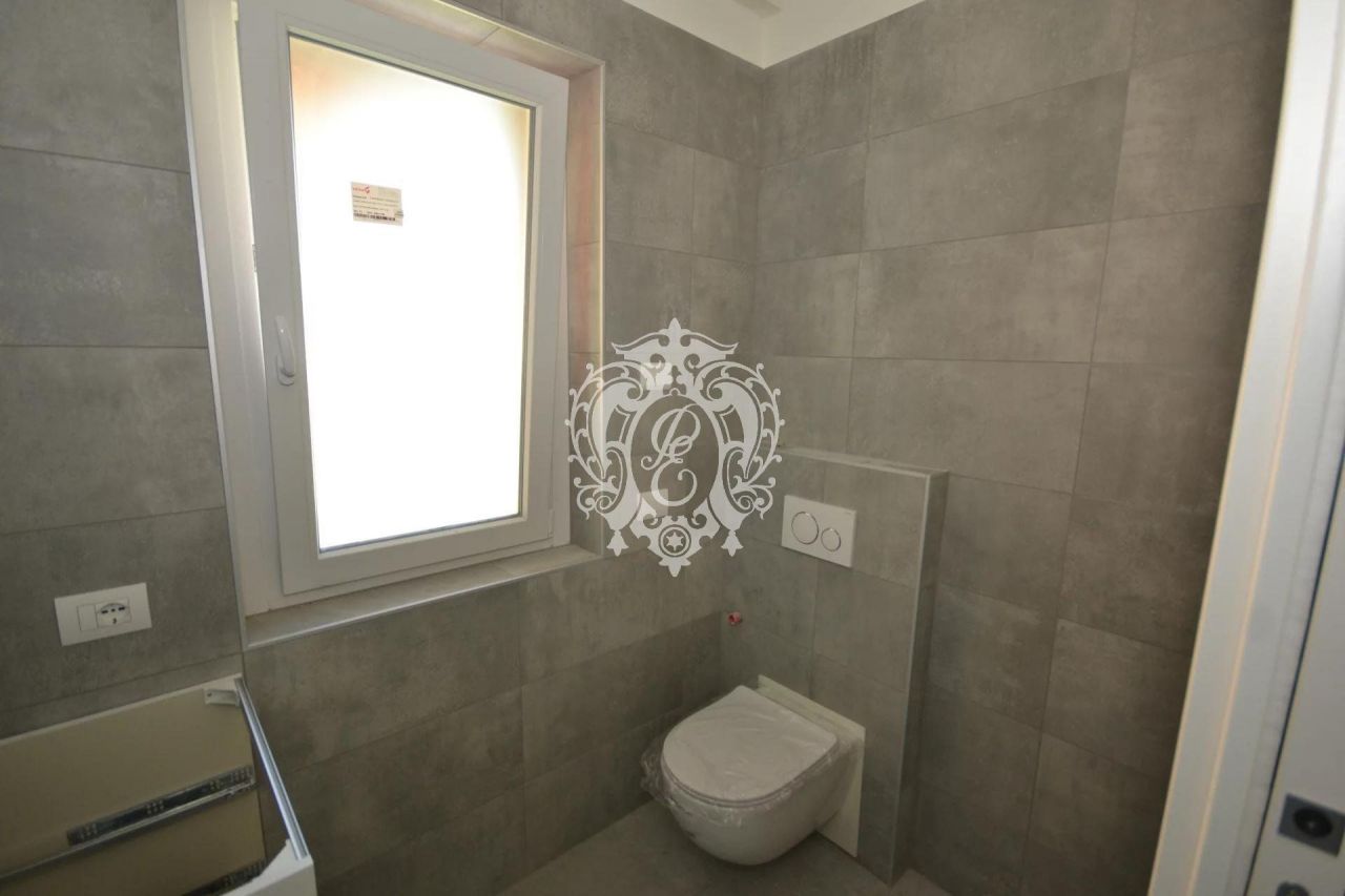 Вилла в Тремеццине, Италия, 200 м² - фото 7