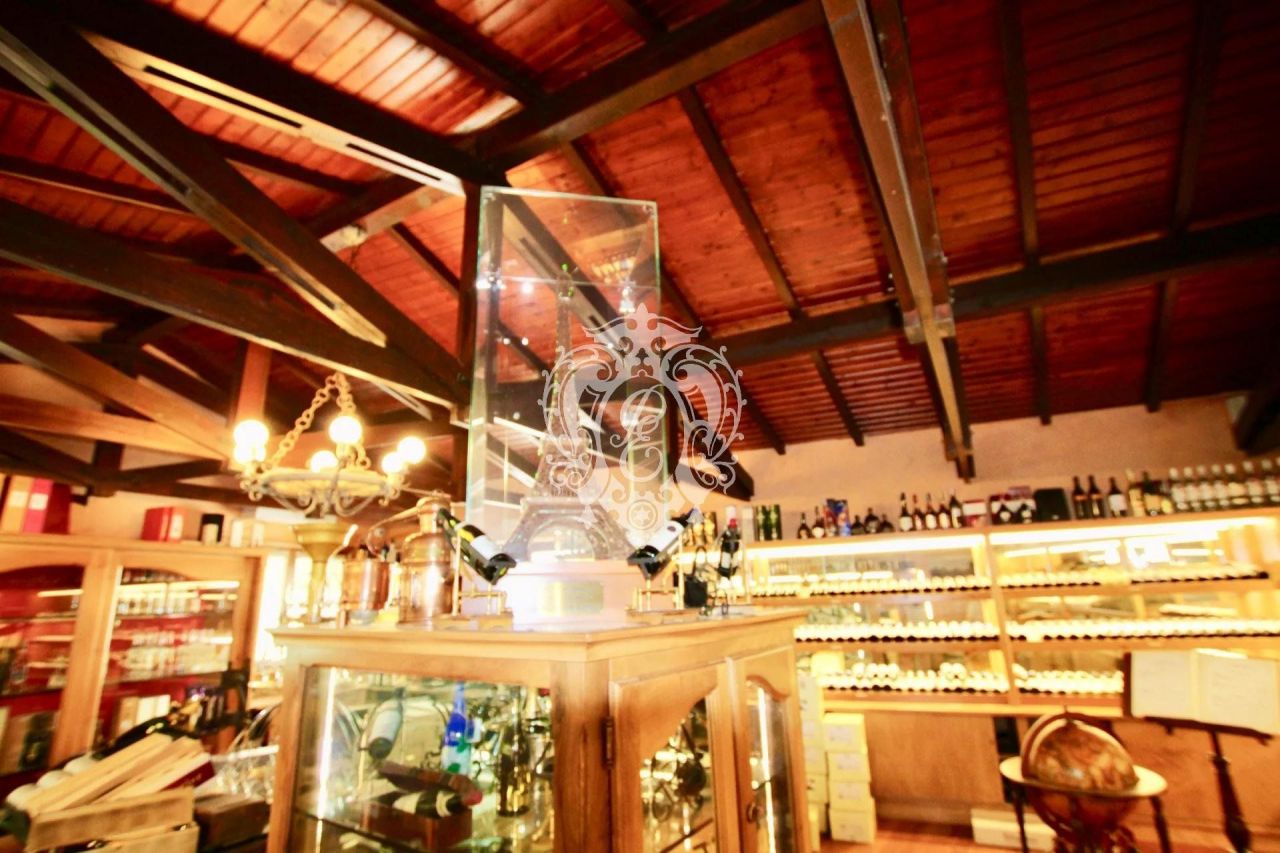 Коммерческая недвижимость в Сала-Комачине, Италия, 120 000 м² - фото 7