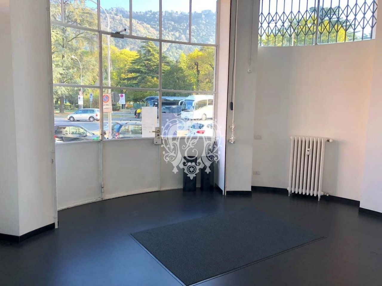 Офис в Комо, Италия, 360 м² - фото 8