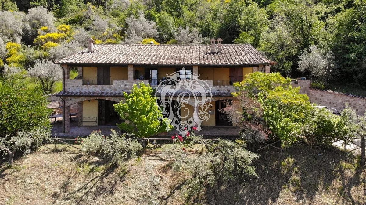 Отель, гостиница в Деруте, Италия, 1 600 м² - фото 8