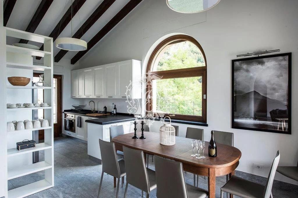 Вилла в Тремеццине, Италия, 366 м² - фото 8