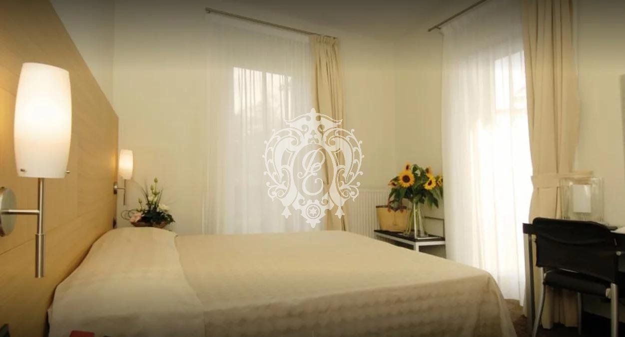 Отель, гостиница в Анджере, Италия, 900 м² - фото 9