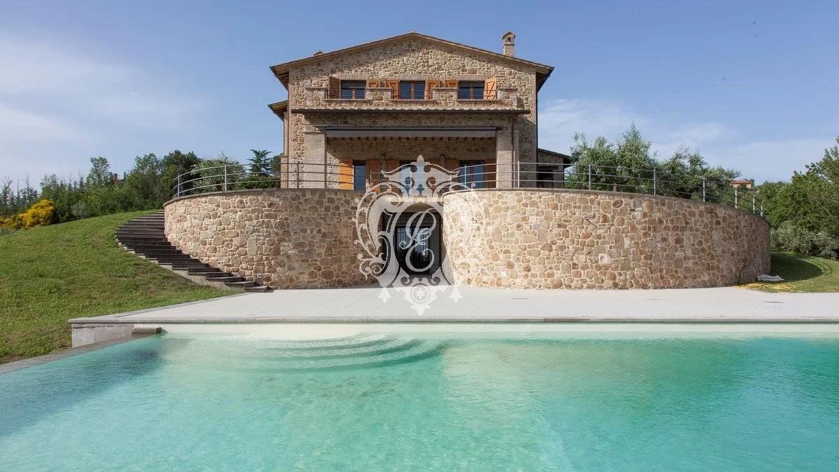 Вилла в Тоди, Италия, 665 м² - фото 10