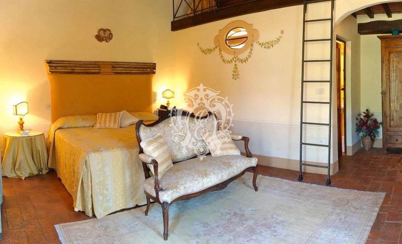 Отель, гостиница в Кортоне, Италия, 865 м² - фото 10