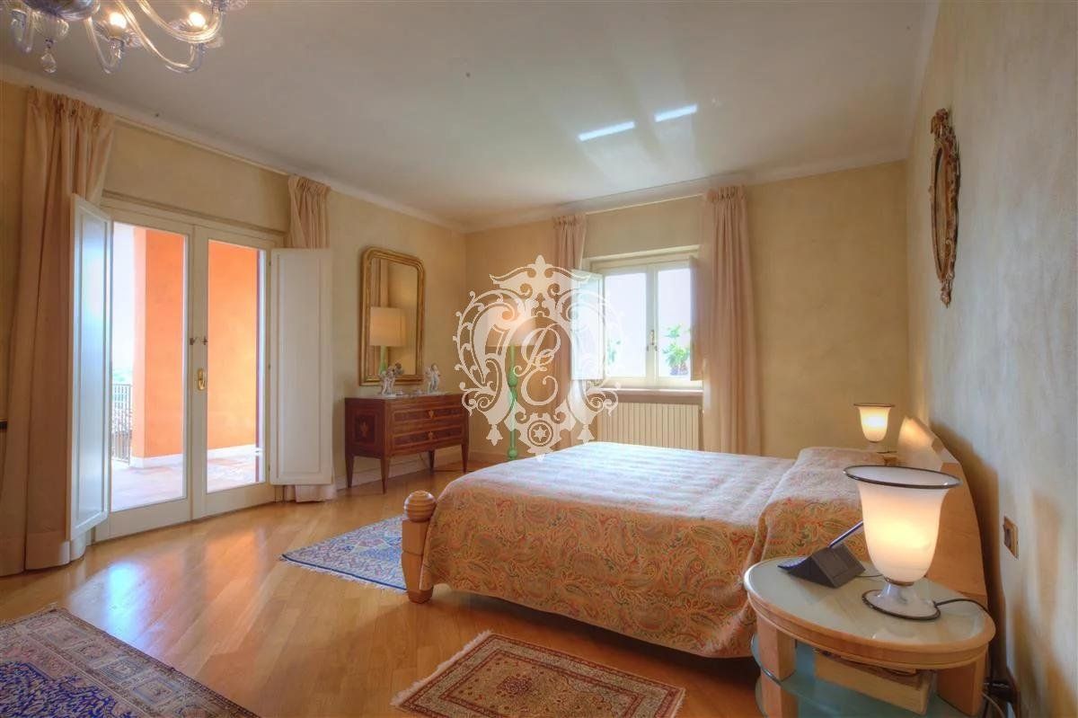 Вилла в Сан-Бенедетто-дель-Тронто, Италия, 5 000 м² - фото 11