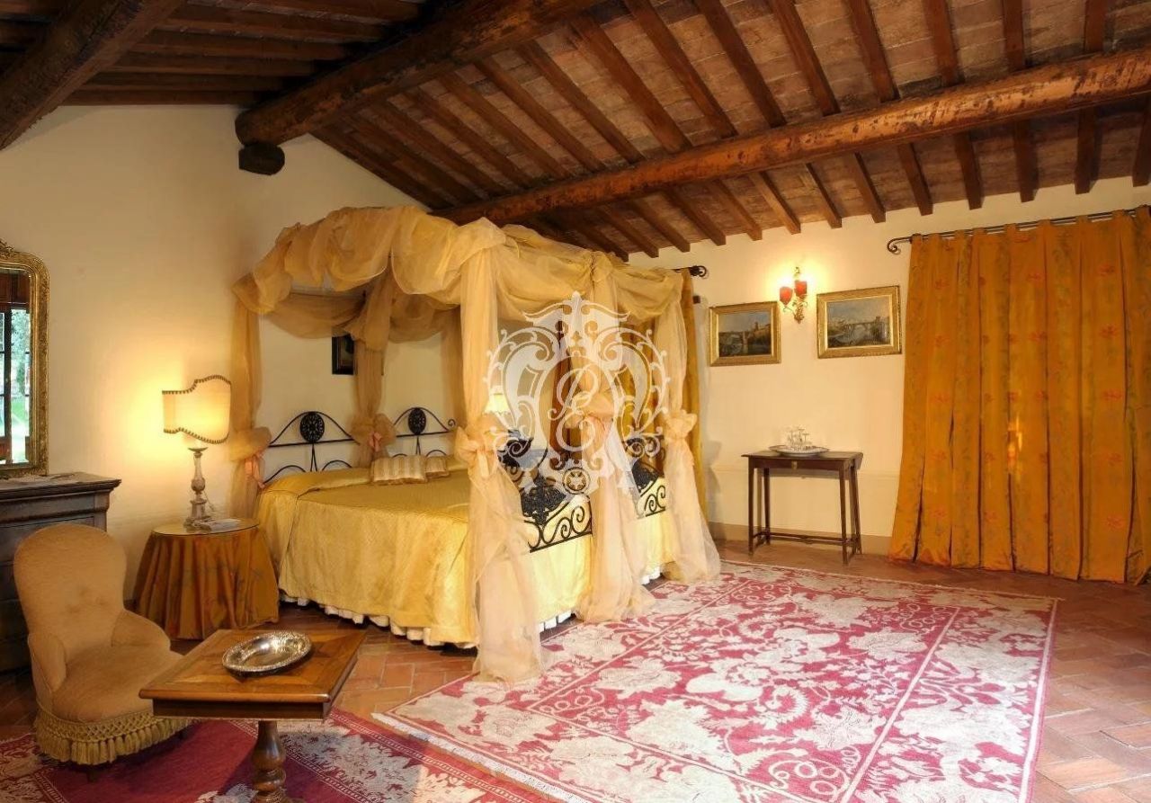 Отель, гостиница в Кортоне, Италия, 865 м² - фото 11