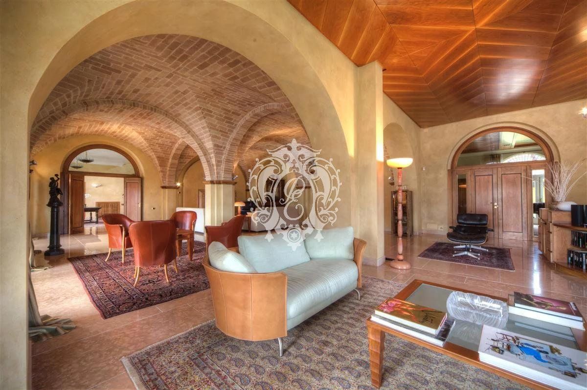 Вилла в Сан-Бенедетто-дель-Тронто, Италия, 5 000 м² - фото 15