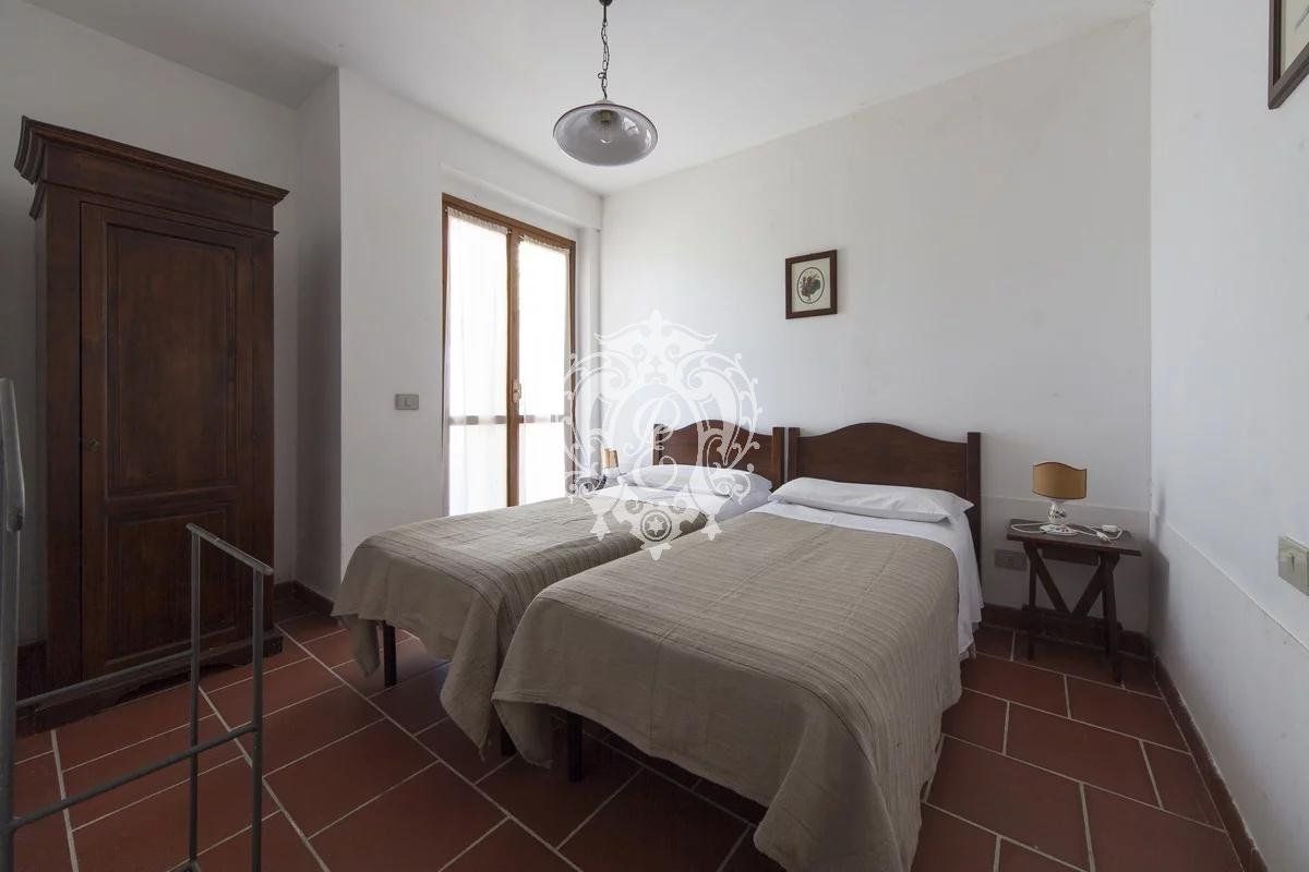 Отель, гостиница в Деруте, Италия, 1 600 м² - фото 15