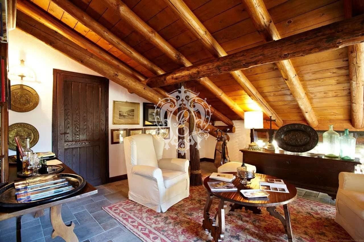 Отель, гостиница в Лекко, Италия, 1 500 м² - фото 15