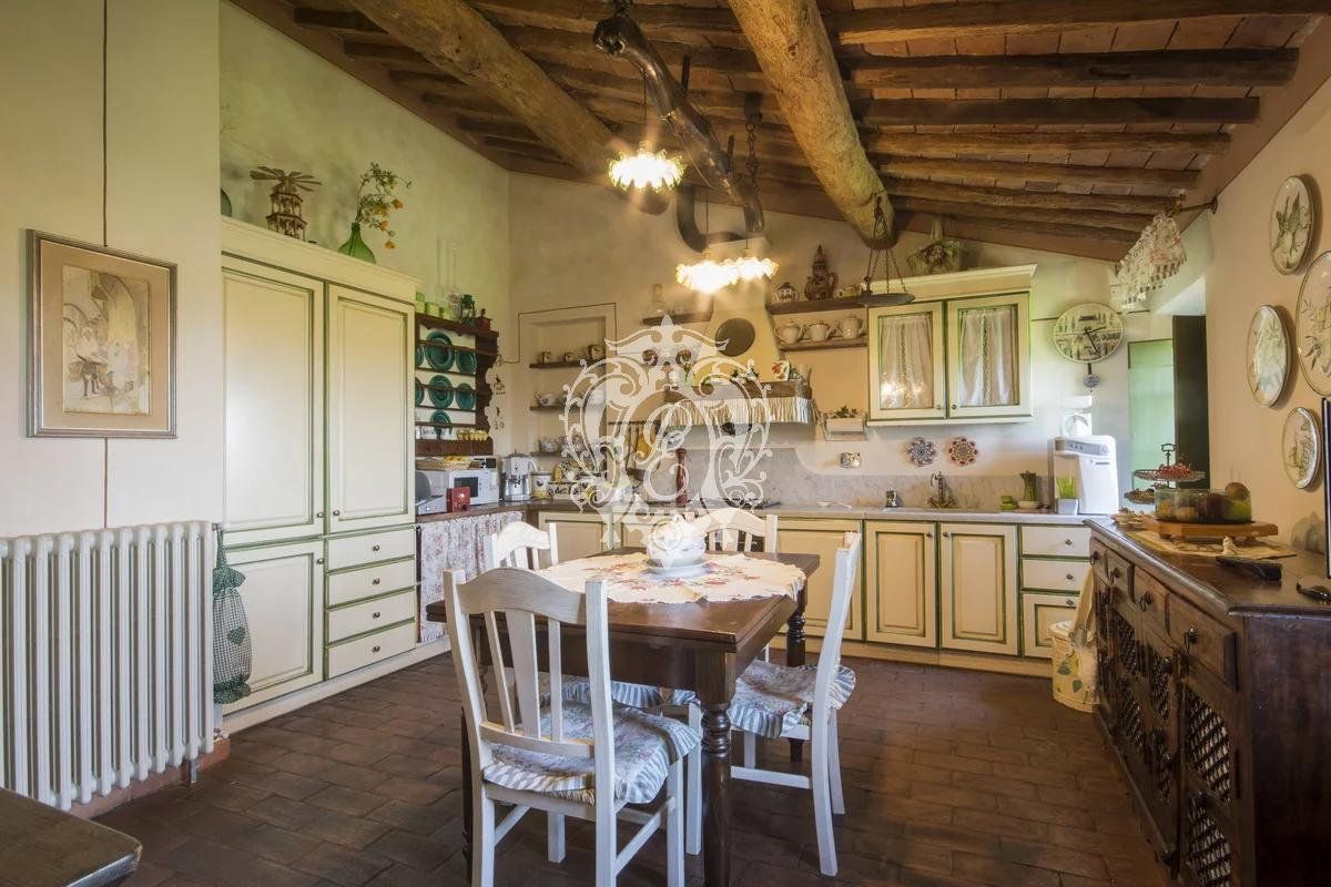 Вилла в Понтедере, Италия, 676 м² - фото 15