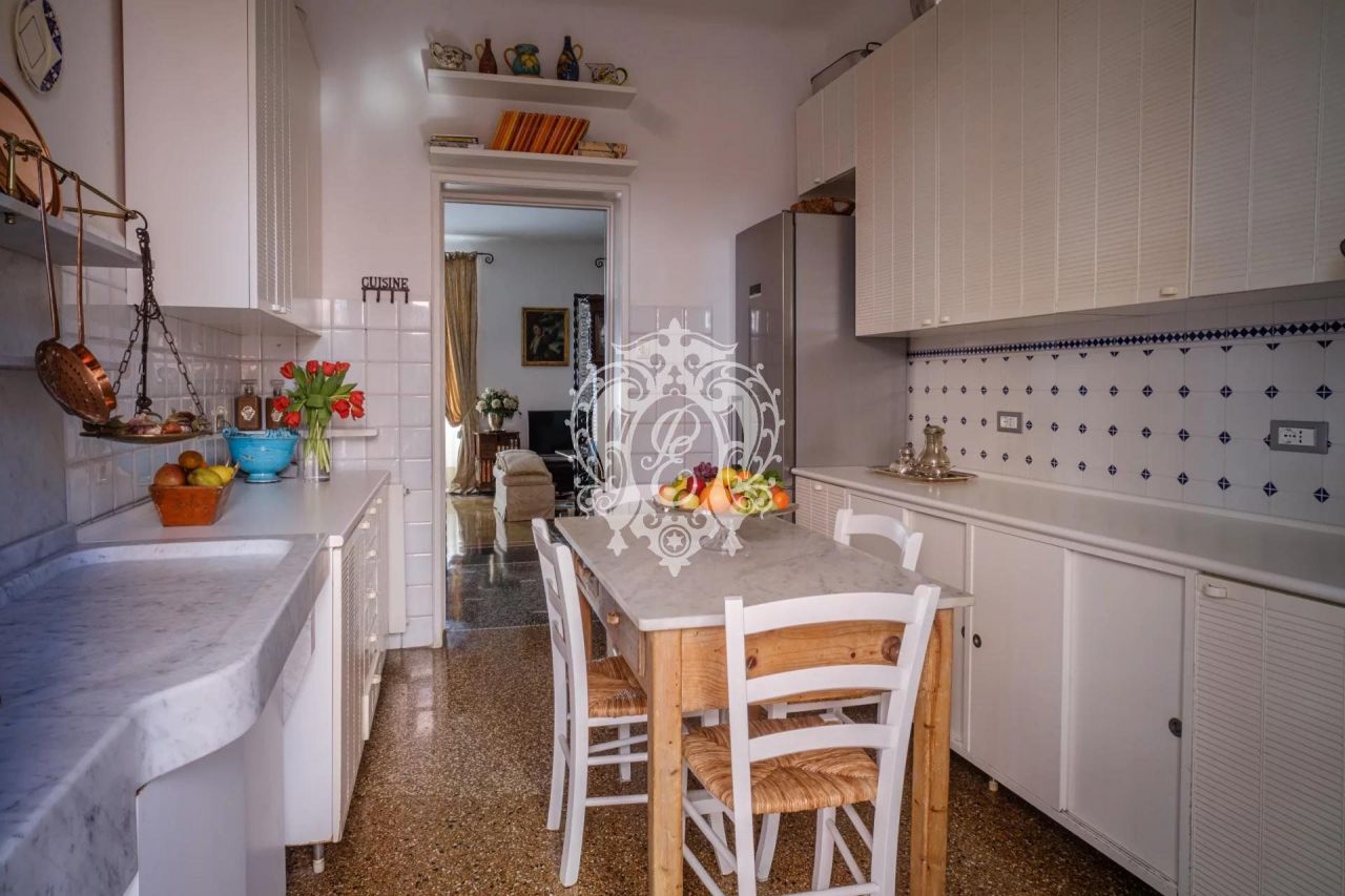 Квартира в Аренцано, Италия, 171 м² - фото 17