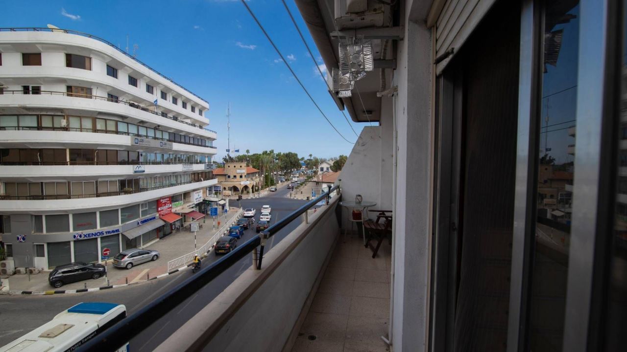 Апартаменты в Ларнаке, Кипр, 109 м2 - фото 1