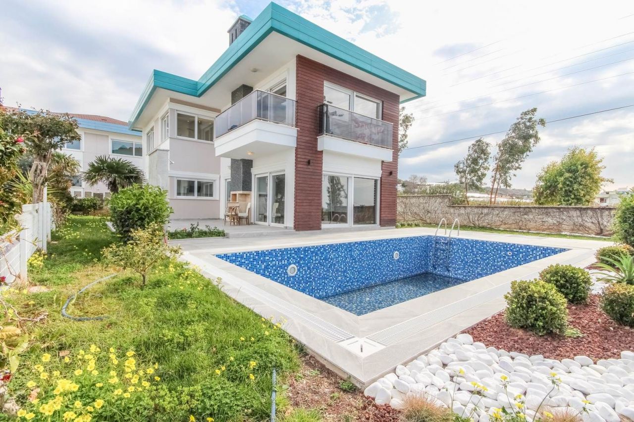 Вилла в Алании, Турция, 200 м² - фото 1