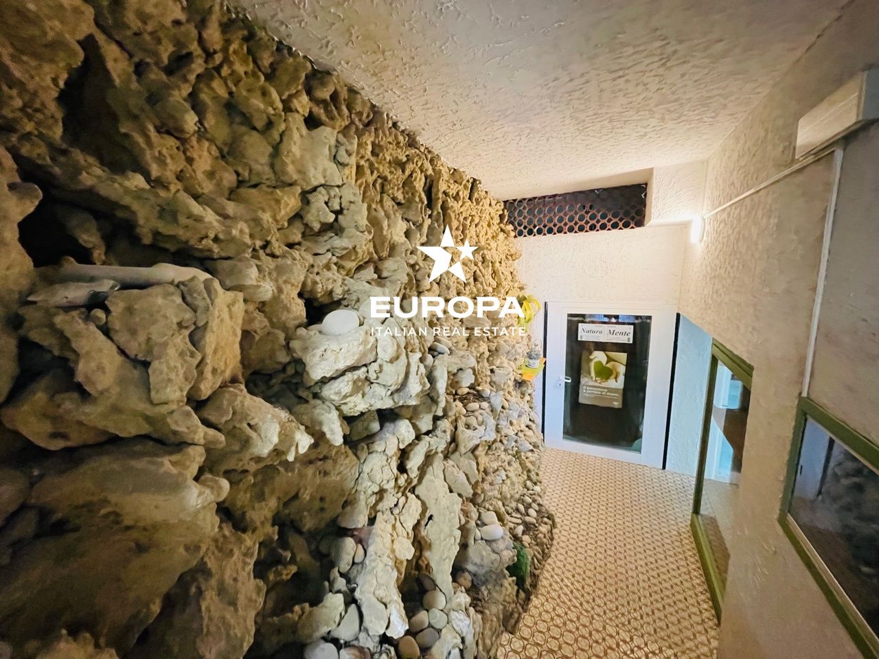 Отель, гостиница в Оспедалетти, Италия, 1 580 м² - фото 13