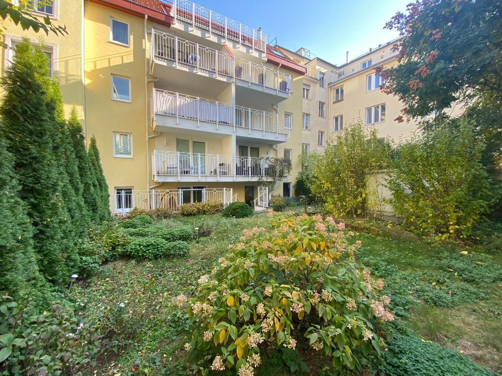 Апартаменты в Вене, Австрия, 110 м2 - фото 1
