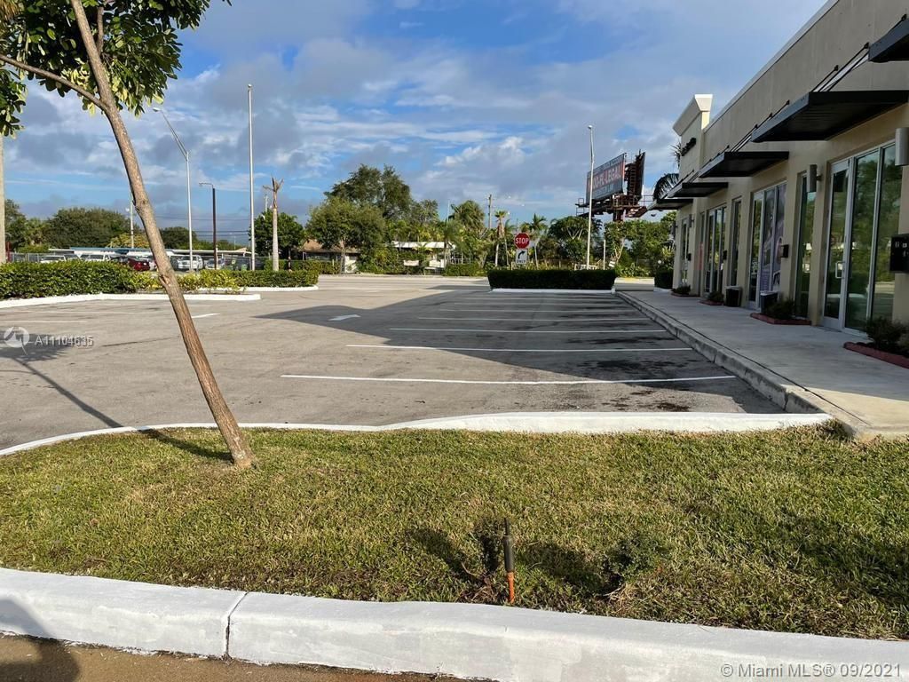 Магазин в Майами, США, 700 м² - фото 3