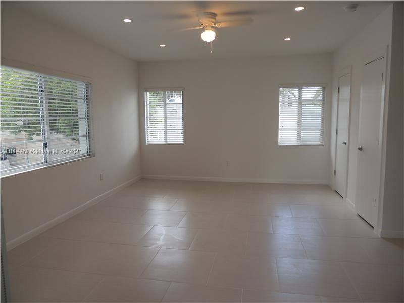 Доходный дом в Майами, США, 500 м² - фото 7